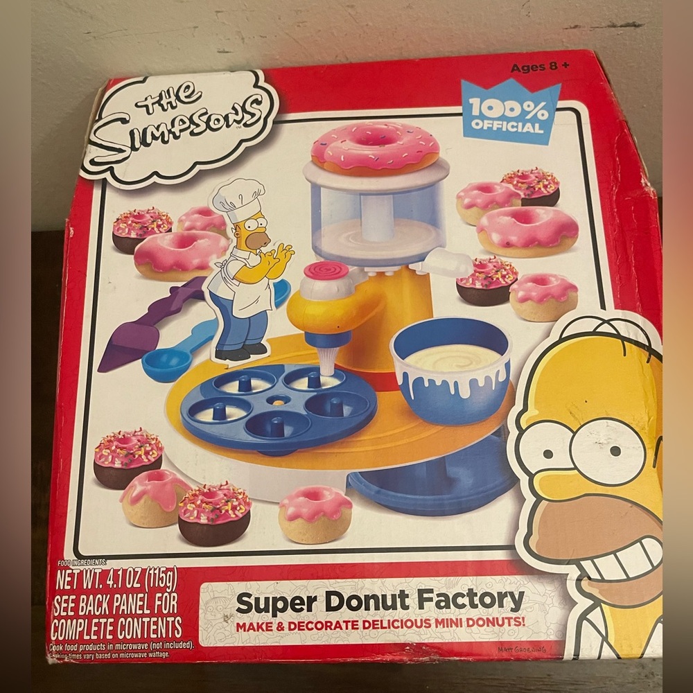 The Simpson donut factory.  Collectible item. RARE Vintage